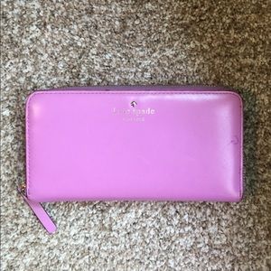 STILL AVAILABLE - Kate Spade Wallet ♠️